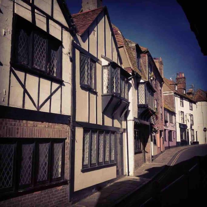 Hastings Old Town. Cottage - By The Sea ภายนอก รูปภาพ